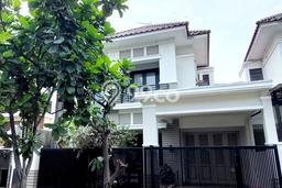 Hunian Elit LB 140m2 Siap Pakai Desain Elegan di Ketintang, Surabaya Hunian Elit LB 140m2 Siap Pakai Desain Elegan di Ketintang, Surabaya