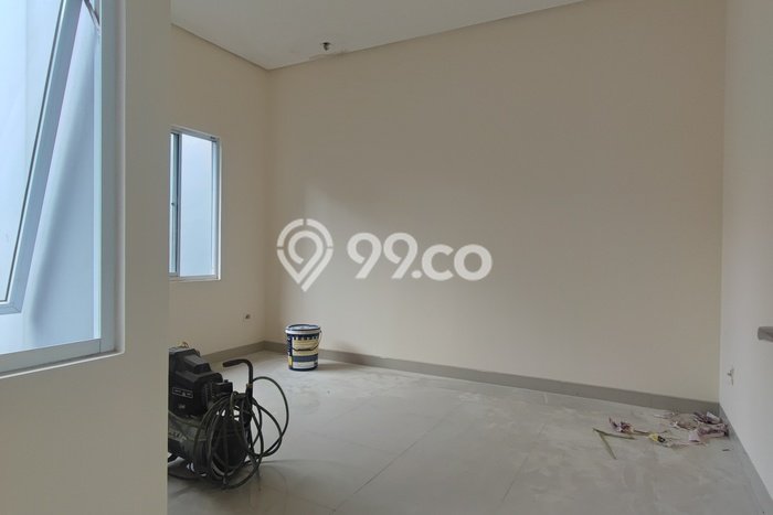 Sewa Rumah Murah di Green Lake City Jakarta Barat Punya 4 KT Sewa Rumah Murah di Green Lake City Jakarta Barat Punya 4 KT