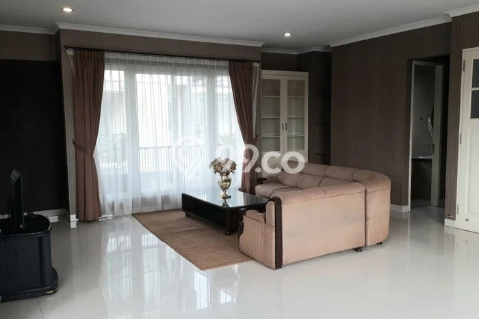 Rumah Sewa Jakarta Selatan LT 124m2 LB 250m2 Area Pejaten Rumah Sewa Jakarta Selatan LT 124m2 LB 250m2 Area Pejaten