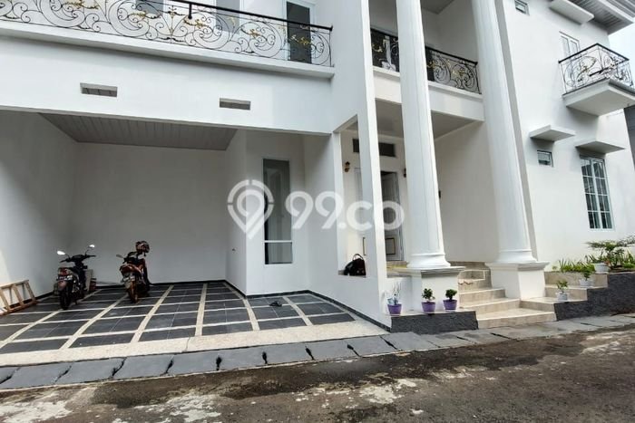 Dijual Rumah Mewah Exclusive di Ciracas, Jakarta Timur Dijual Rumah Mewah Exclusive di Ciracas, Jakarta Timur
