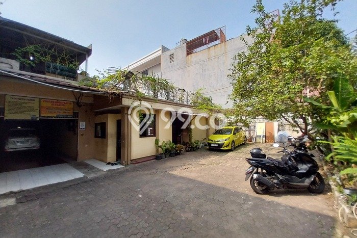 Cocok Untuk Investasi! Dijual Kost di Gandaria 40 Kamar Cocok Untuk Investasi! Dijual Kost di Gandaria 40 Kamar