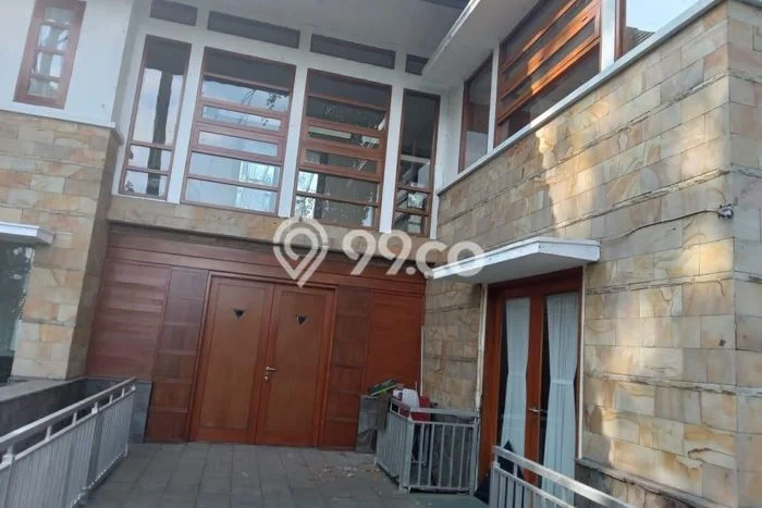Rumah Luxury Modern Tanpa Renovasi di Lembang Bandung Rumah Luxury Modern Tanpa Renovasi di Lembang Bandung