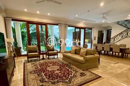 Disewakan! Rumah 5 Kamar Tidur &
4 Kamar Mandi di Pondok Indah, Jakarta Selatan Disewakan! Rumah 5 Kamar Tidur &
4 Kamar Mandi di Pondok Indah, Jakarta Selatan
