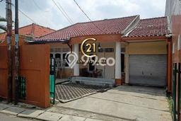 Hunian Mewah Siap Huni LT 304m2 di Ciputat, Tangerang Selatan Hunian Mewah Siap Huni LT 304m2 di Ciputat, Tangerang Selatan