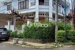 Rumah Elit LB 420m2 Siap Pakai Desain Elegan di Bintaro, Tangerang Selatan Rumah Elit LB 420m2 Siap Pakai Desain Elegan di Bintaro, Tangerang Selatan