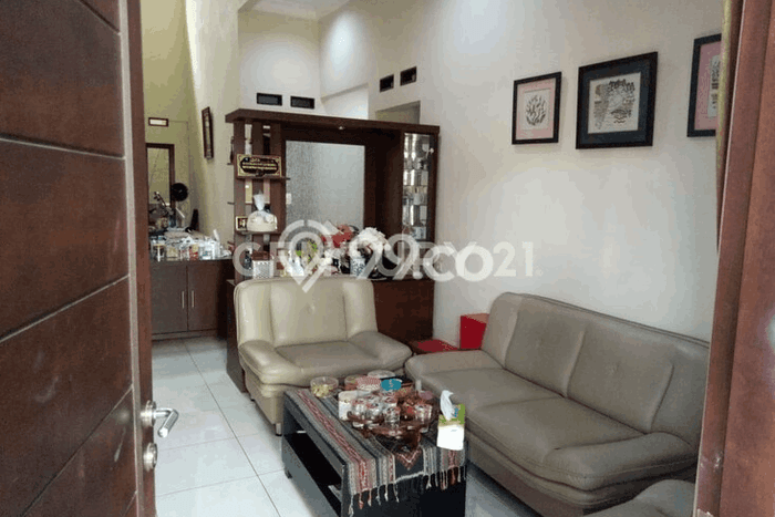 Rumah Modern Cantik 5 KT Bisa Langsung Pindah di Serpong Rumah Modern Cantik 5 KT Bisa Langsung Pindah di Serpong