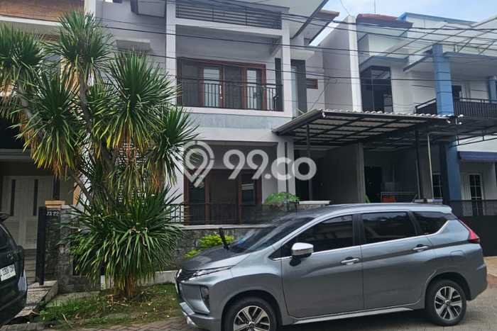 For Sale! Premium House LT 135m2 Desain Modern di Semolowaru For Sale! Premium House LT 135m2 Desain Modern di Semolowaru