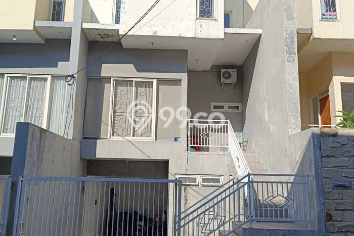 Rumah SUPER MEWAH! di , Surabaya, Luas 89m2m² LB 125m2m², HARGA SPESIAL Rumah SUPER MEWAH! di , Surabaya, Luas 89m2m² LB 125m2m², HARGA SPESIAL