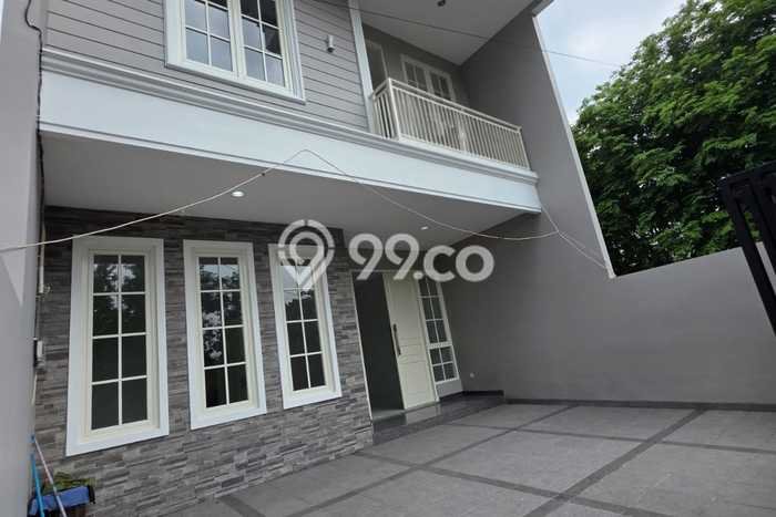 Hunian Eksklusif Siap Huni LT 126m2 di Gayungan, Surabaya Hunian Eksklusif Siap Huni LT 126m2 di Gayungan, Surabaya