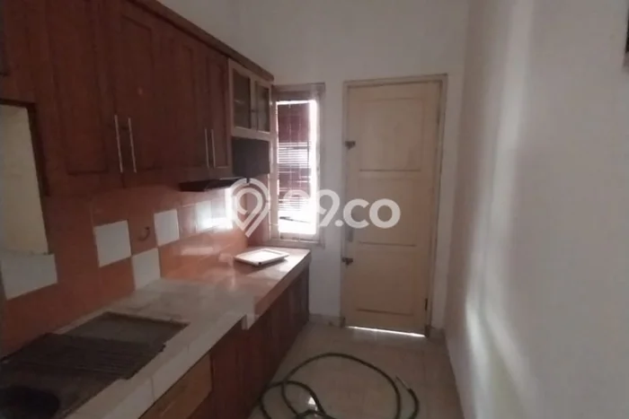 Lokasi terbaik! Rumah siap pakai disewakan di Kenjeran LB 120m2 Lokasi terbaik! Rumah siap pakai disewakan di Kenjeran LB 120m2