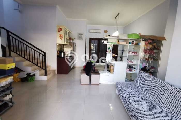For Sale! Premium House LT 135m2 Desain Modern di Semolowaru For Sale! Premium House LT 135m2 Desain Modern di Semolowaru
