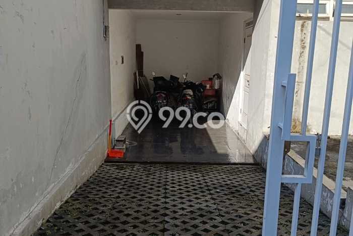 Rumah SUPER MEWAH! di , Surabaya, Luas 89m2m² LB 125m2m², HARGA SPESIAL Rumah SUPER MEWAH! di , Surabaya, Luas 89m2m² LB 125m2m², HARGA SPESIAL