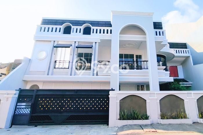 Jual Rumah Luas Elegan Dengan View Eksklusif di Gatot Subroto, Denpasar Jual Rumah Luas Elegan Dengan View Eksklusif di Gatot Subroto, Denpasar