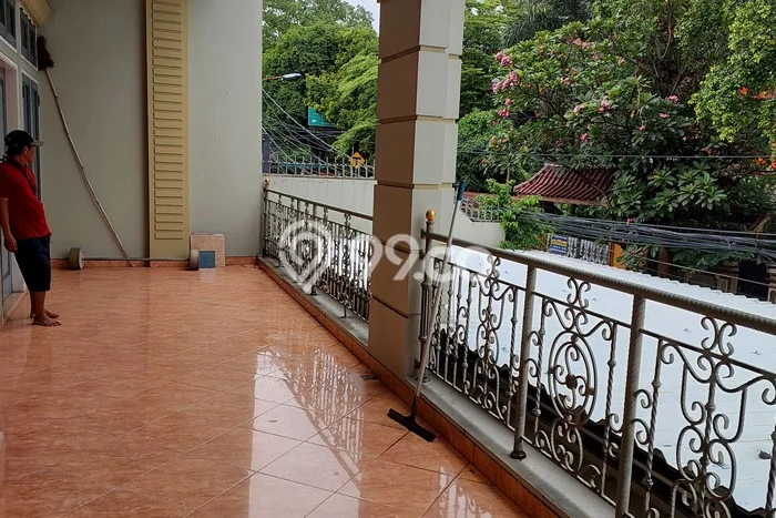 Rumah sewa siap pakai 6 Kamar Tidur di Condet, Jakarta Timur Rumah sewa siap pakai 6 Kamar Tidur di Condet, Jakarta Timur