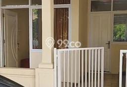 Disewakan! Rumah 2 Kamar Tidur &
2 Kamar Mandi di Cibubur, Jakarta Timur Disewakan! Rumah 2 Kamar Tidur &
2 Kamar Mandi di Cibubur, Jakarta Timur