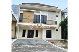 For Sale! Premium House LT 200m2 Desain Elegan di Cibubur For Sale! Premium House LT 200m2 Desain Elegan di Cibubur