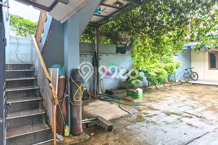 Area Ramai! Komersial Dijual di Gunung Putri untuk Bisnis Luas Bangunan 305m2 Area Ramai! Komersial Dijual di Gunung Putri untuk Bisnis Luas Bangunan 305m2