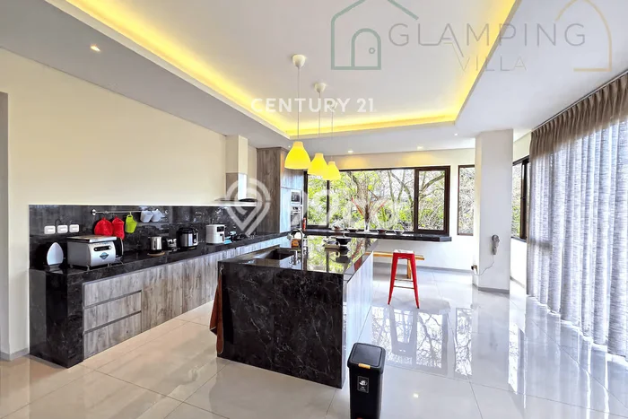 Dijual Rumah Mewah Elegan Dengan View Eksklusif di Dago, Bandung Dijual Rumah Mewah Elegan Dengan View Eksklusif di Dago, Bandung