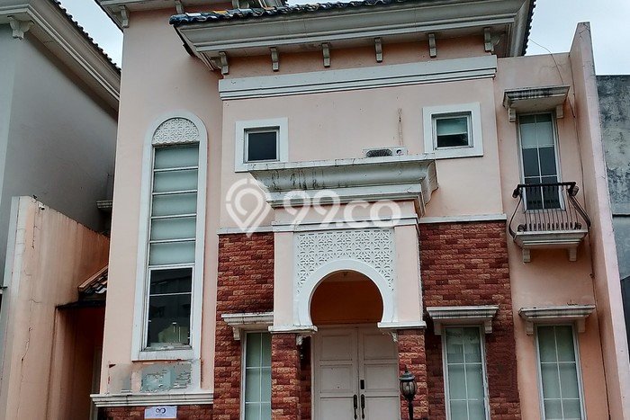 Disewakan! Rumah 3 Kamar Tidur &
4 Kamar Mandi di Gading Serpong, Tangerang Disewakan! Rumah 3 Kamar Tidur &
4 Kamar Mandi di Gading Serpong, Tangerang