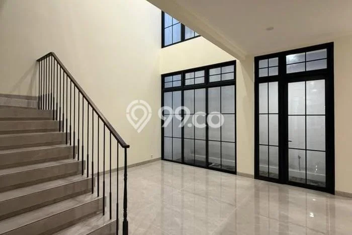 Jarang Ada! Rumah Kontrakan 4 Kamar Nyaman Siap Huni Gading Serpong Jarang Ada! Rumah Kontrakan 4 Kamar Nyaman Siap Huni Gading Serpong