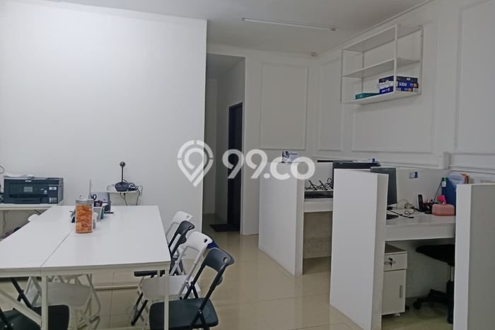 Area Ramai! Ruko Dijual di Ciputat untuk Bisnis Luas Bangunan 150m2 Area Ramai! Ruko Dijual di Ciputat untuk Bisnis Luas Bangunan 150m2