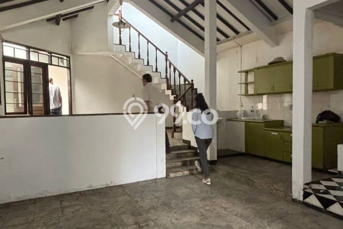 Ready to Use! Premium House LT 318m2 Desain Modern di Pasteur Ready to Use! Premium House LT 318m2 Desain Modern di Pasteur