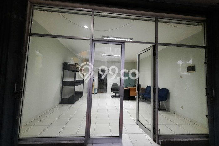 FOR RENT! Ruko di Soekarno Hatta Cocok untuk Bisnis 300m2 FOR RENT! Ruko di Soekarno Hatta Cocok untuk Bisnis 300m2