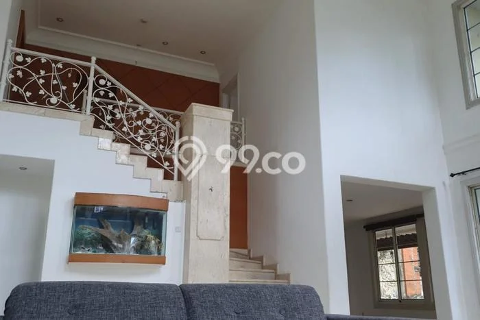 Rumah Elit Modern Tanpa Renovasi di Lippo Karawaci Tangerang Rumah Elit Modern Tanpa Renovasi di Lippo Karawaci Tangerang