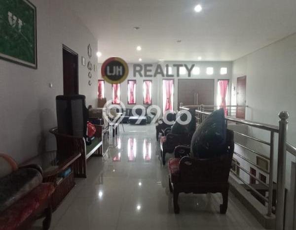 Jual Rumah Mewah Megah Dengan View Eksklusif di Harapan Indah, Bekasi Jual Rumah Mewah Megah Dengan View Eksklusif di Harapan Indah, Bekasi