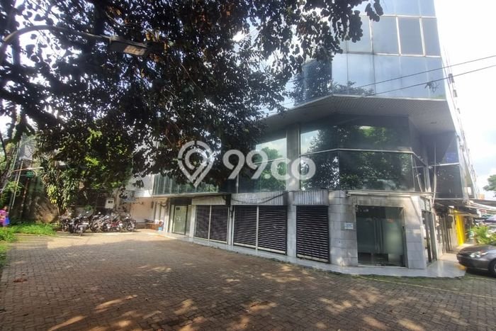 LOKASI STRATEGIS! Ruko di Lebak Bulus, Luas 592m², Pengunjung Terjamin LOKASI STRATEGIS! Ruko di Lebak Bulus, Luas 592m², Pengunjung Terjamin