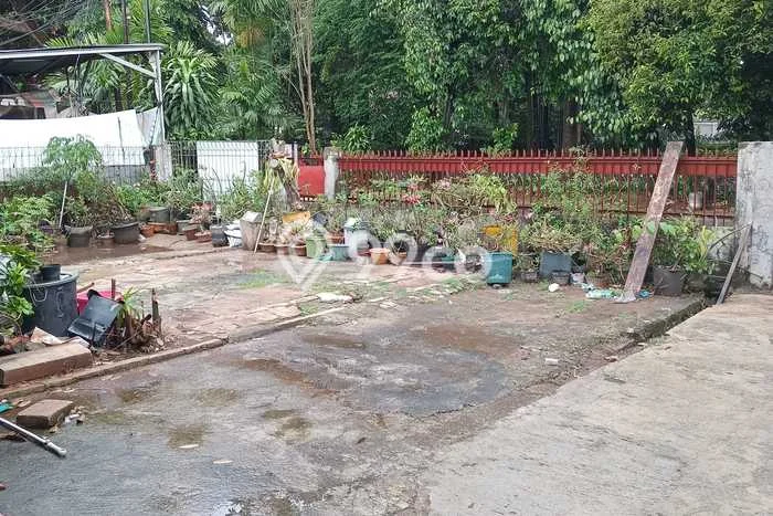 Tanah Dijual Lokasi Strategis di Jakarta Selatan dengan Luas 577m2 Tanah Dijual Lokasi Strategis di Jakarta Selatan dengan Luas 577m2