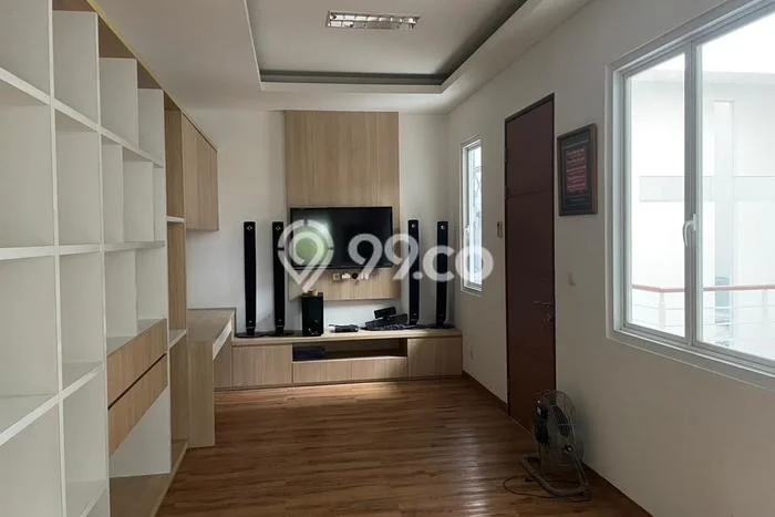 Rumah Elit Modern Siap Huni di Permata Buana Jakarta Barat Rumah Elit Modern Siap Huni di Permata Buana Jakarta Barat