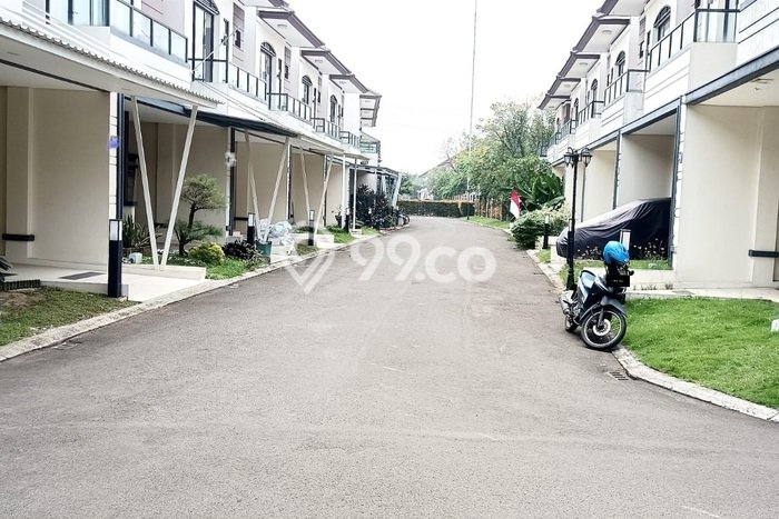 Dijual Rumah 4 Kamar Lokasi Ideal Nyaman dan Strategis di Cikupa Dijual Rumah 4 Kamar Lokasi Ideal Nyaman dan Strategis di Cikupa
