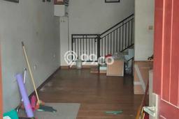 Rumah Luas Asri 2 KT Siap Huni di Poris Tangerang Rumah Luas Asri 2 KT Siap Huni di Poris Tangerang
