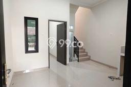 For Sale Rumah 3 Kamar Lokasi Ideal Bagus dan Strategis di Cipondoh For Sale Rumah 3 Kamar Lokasi Ideal Bagus dan Strategis di Cipondoh