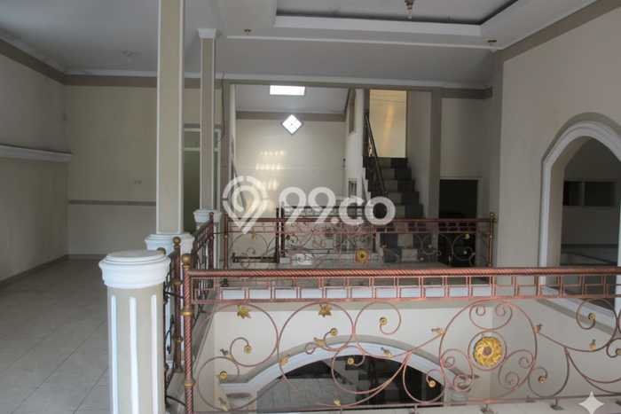 Ready to Use! Premium House LT 210m2 Desain Elegan di Galaxy Ready to Use! Premium House LT 210m2 Desain Elegan di Galaxy