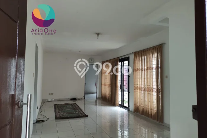 Rumah sewa siap pakai 3 KT di Legenda Wisata, Jakarta Timur Rumah sewa siap pakai 3 KT di Legenda Wisata, Jakarta Timur