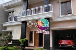 Dijual Rumah Mewah Elegan Dengan View Eksklusif di Cibubur, Depok Dijual Rumah Mewah Elegan Dengan View Eksklusif di Cibubur, Depok