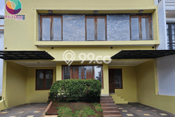 Ready to Use! Luxury House LT 160m2 Desain Modern di Cibubur Ready to Use! Luxury House LT 160m2 Desain Modern di Cibubur