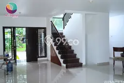 Rumah Tenang area , 4 KM, Luas 220m2m² Bangunan 250m2m² Rumah Tenang area , 4 KM, Luas 220m2m² Bangunan 250m2m²