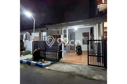 Disewakan! Rumah 3 Kamar Tidur &
1 Kamar Mandi di Limusnunggal, Bogor Disewakan! Rumah 3 Kamar Tidur &
1 Kamar Mandi di Limusnunggal, Bogor