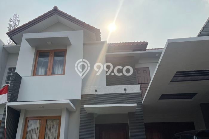 Rumah Nyaman di Kota Wisata Rumah Nyaman di Kota Wisata