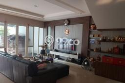 Jual Rumah Luas Elegan Dengan View Eksklusif di Daan Mogot, Jakarta Barat Jual Rumah Luas Elegan Dengan View Eksklusif di Daan Mogot, Jakarta Barat