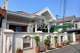 Jual Rumah Luas Elegan Dengan View Cantik di Kalibata, Jakarta Selatan Jual Rumah Luas Elegan Dengan View Cantik di Kalibata, Jakarta Selatan