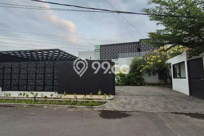 Hunian Elit LB 450m2 Siap Pakai Desain Elegan di Cirebon Kota, Cirebon Hunian Elit LB 450m2 Siap Pakai Desain Elegan di Cirebon Kota, Cirebon