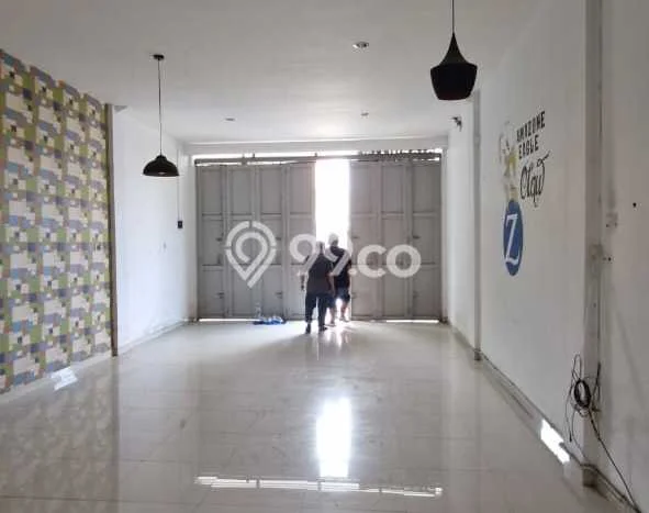 Ruko untuk Disewa di Pusat Cirebon Luas Bangunan 200m2 Ruko untuk Disewa di Pusat Cirebon Luas Bangunan 200m2