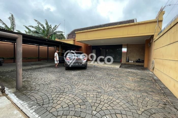Ready to Use! Luxury House LT 930m2 Desain Elegan di Cirebon Kota Ready to Use! Luxury House LT 930m2 Desain Elegan di Cirebon Kota