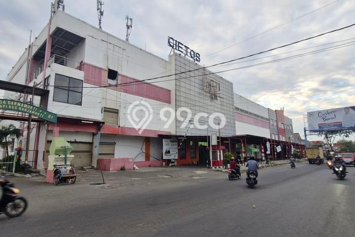 Komersial Disewa di Cirebon dengan LB 1326m2 Area Komersial Ramai Komersial Disewa di Cirebon dengan LB 1326m2 Area Komersial Ramai