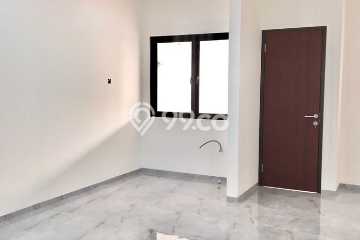 Rumah Luas Asri 4 KT Siap Pakai di Pondok Bambu Jakarta Timur Rumah Luas Asri 4 KT Siap Pakai di Pondok Bambu Jakarta Timur