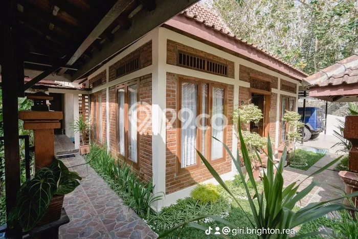 Vila Strategis Kawasan Sedayu, Luas 350m2m², Dekat ke berbagai fasilitas Vila Strategis Kawasan Sedayu, Luas 350m2m², Dekat ke berbagai fasilitas